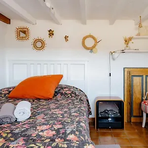Appartement Atypique Dans Cafe Healthy, Saint-Paul-de-Vence